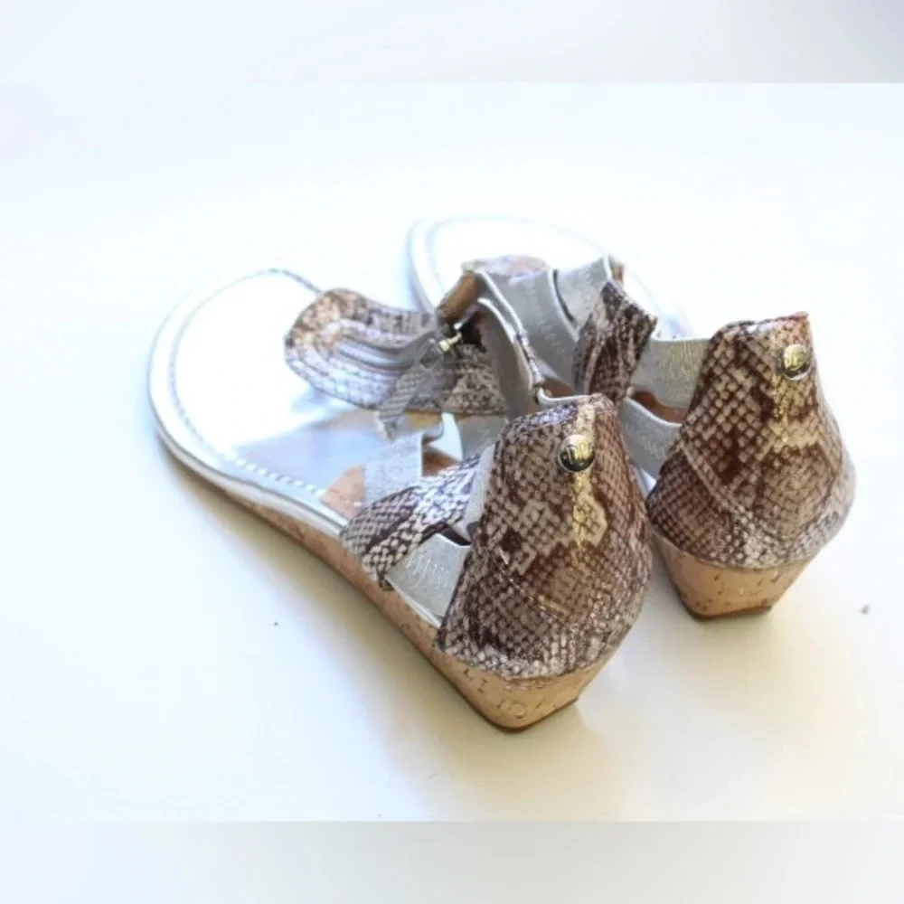 Donald J. Pliner wedges